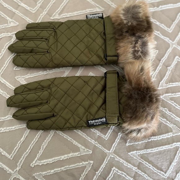 THINSULATE GLOVES NWOT - Picture 3 of 4